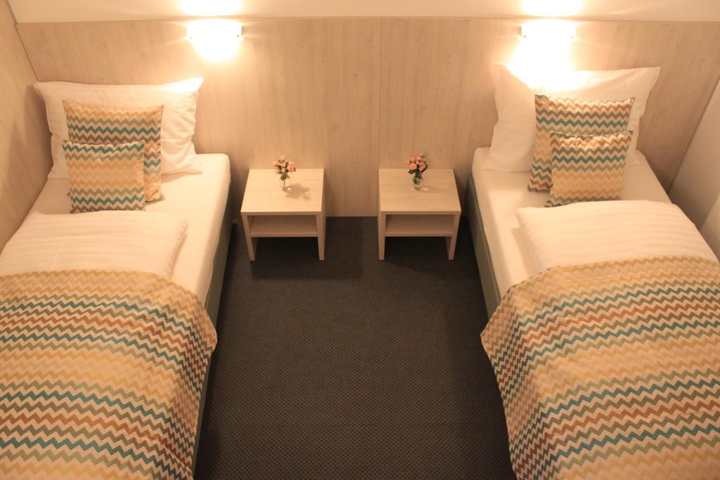 Best Sleep Hotel Spielberg Bei Knittelfeld Екстер'єр фото
