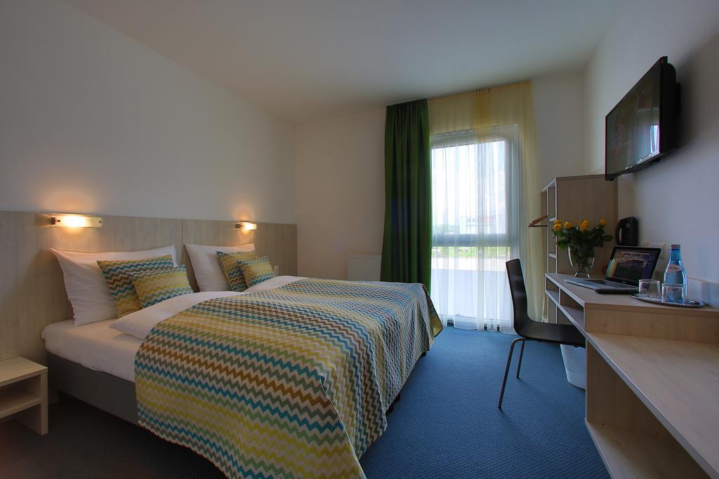 Best Sleep Hotel Spielberg Bei Knittelfeld Номер фото