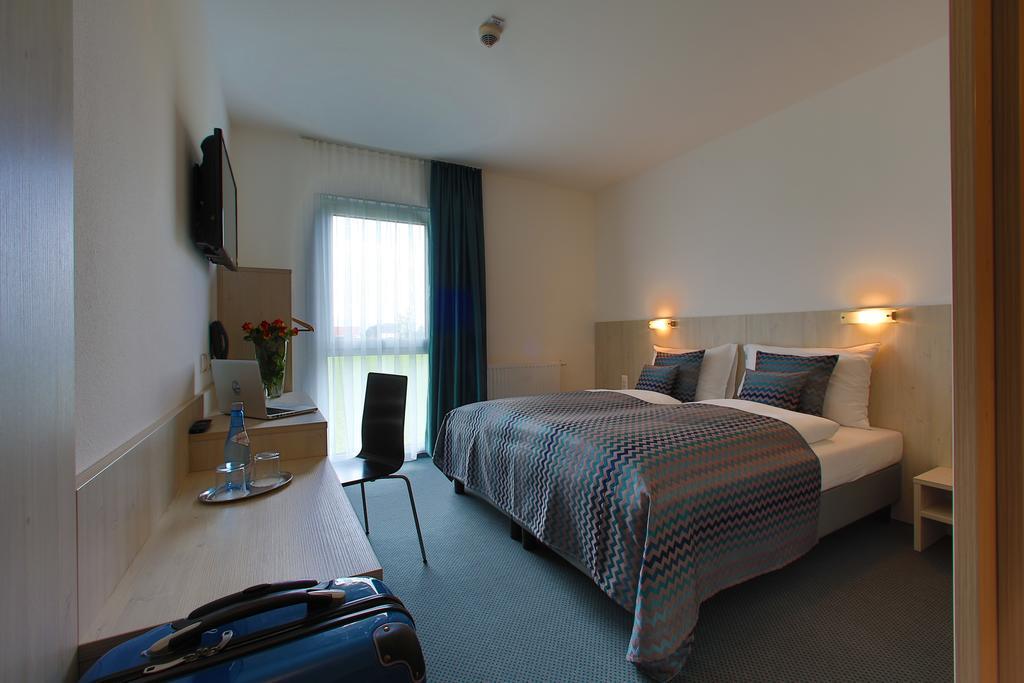 Best Sleep Hotel Spielberg Bei Knittelfeld Номер фото