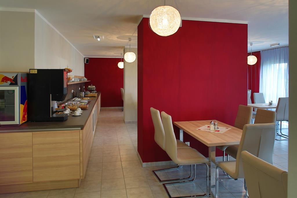 Best Sleep Hotel Spielberg Bei Knittelfeld Екстер'єр фото